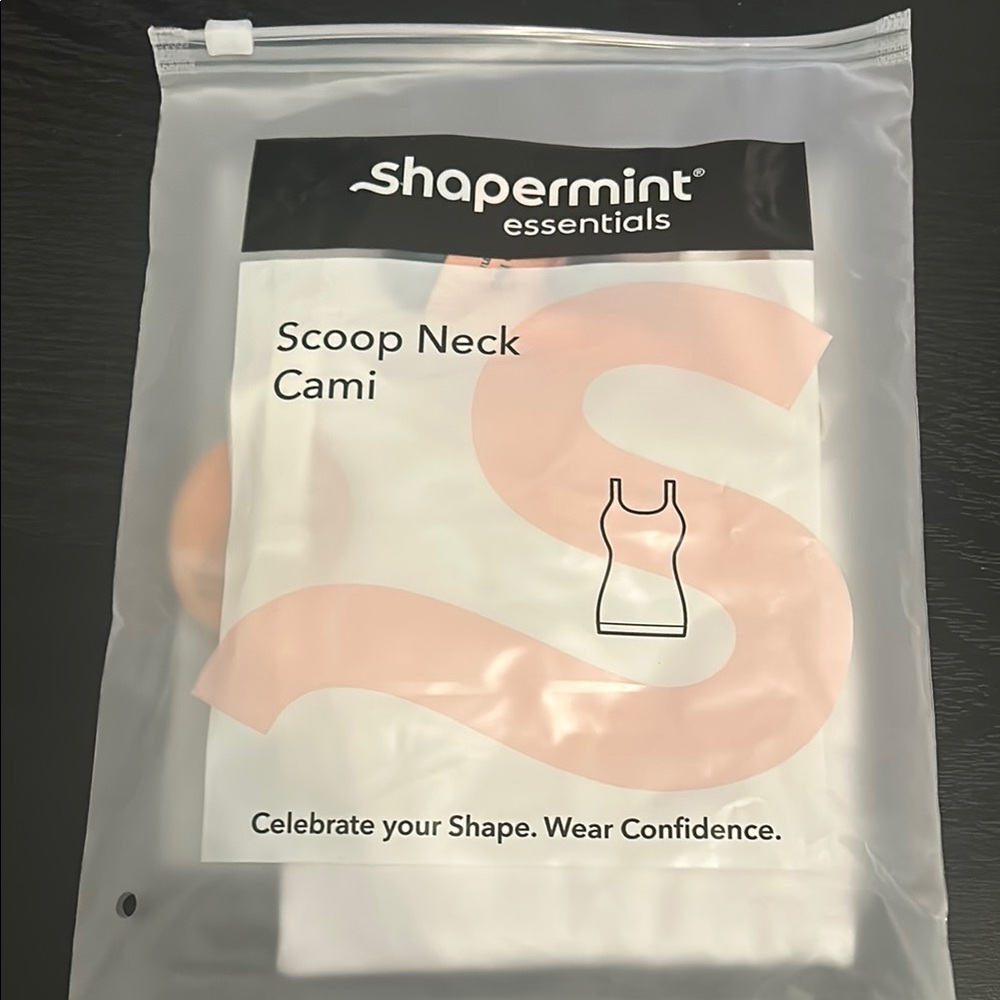 Shapermint Essentials Scoop Neck Cami